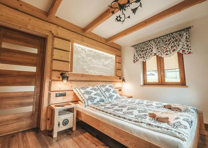 Toporowe Izby * Groń